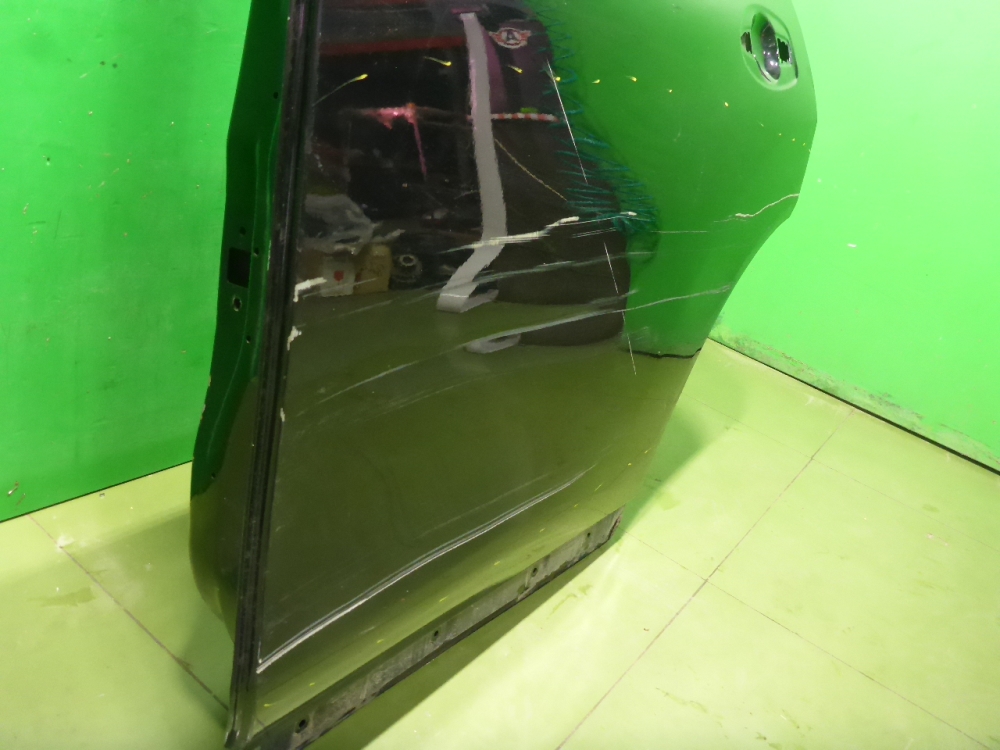 Дверь задняя левая