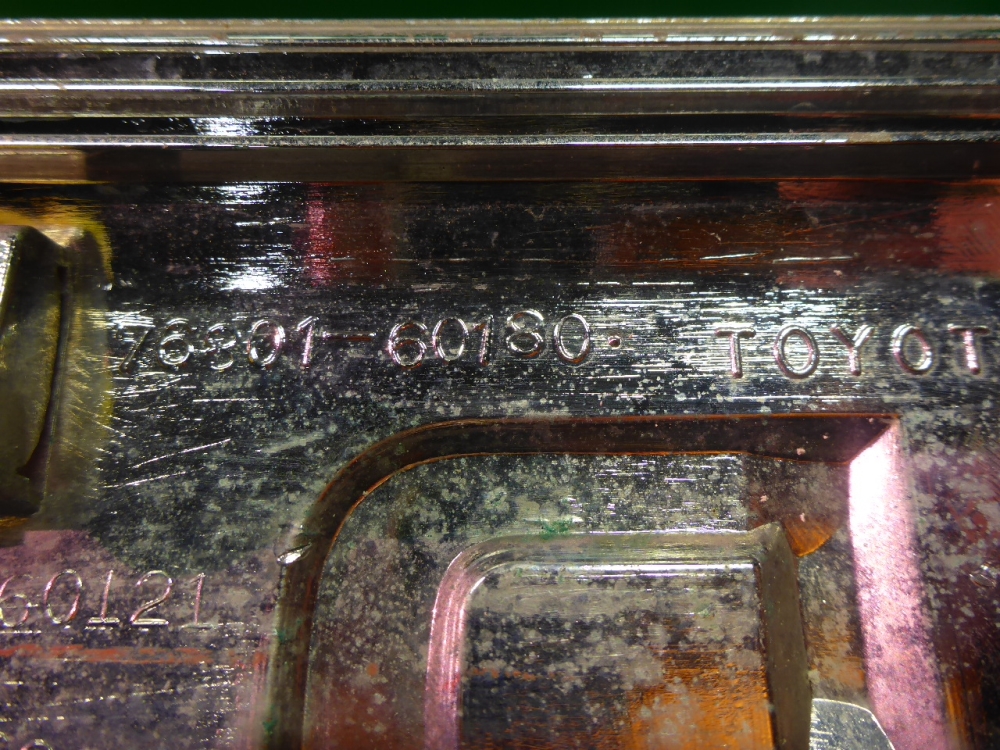 Накладка двери багажника