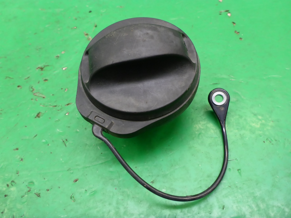 Крышка топливного бака