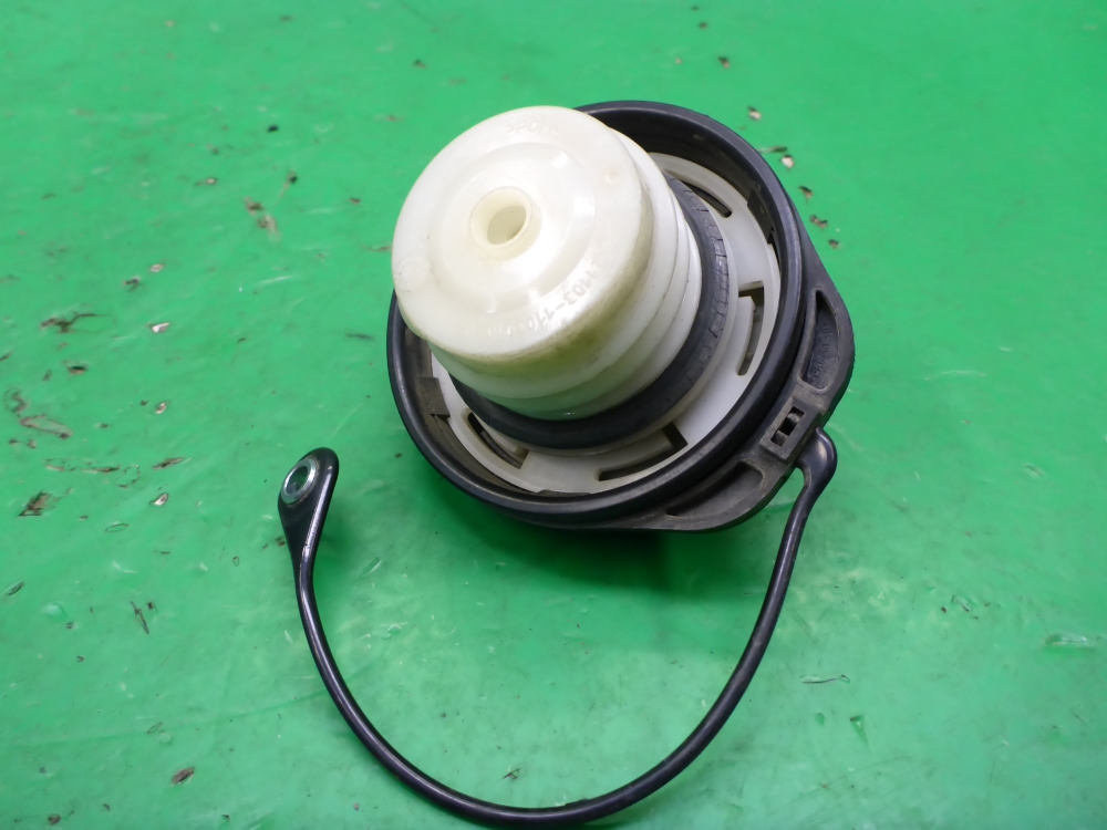 Крышка топливного бака