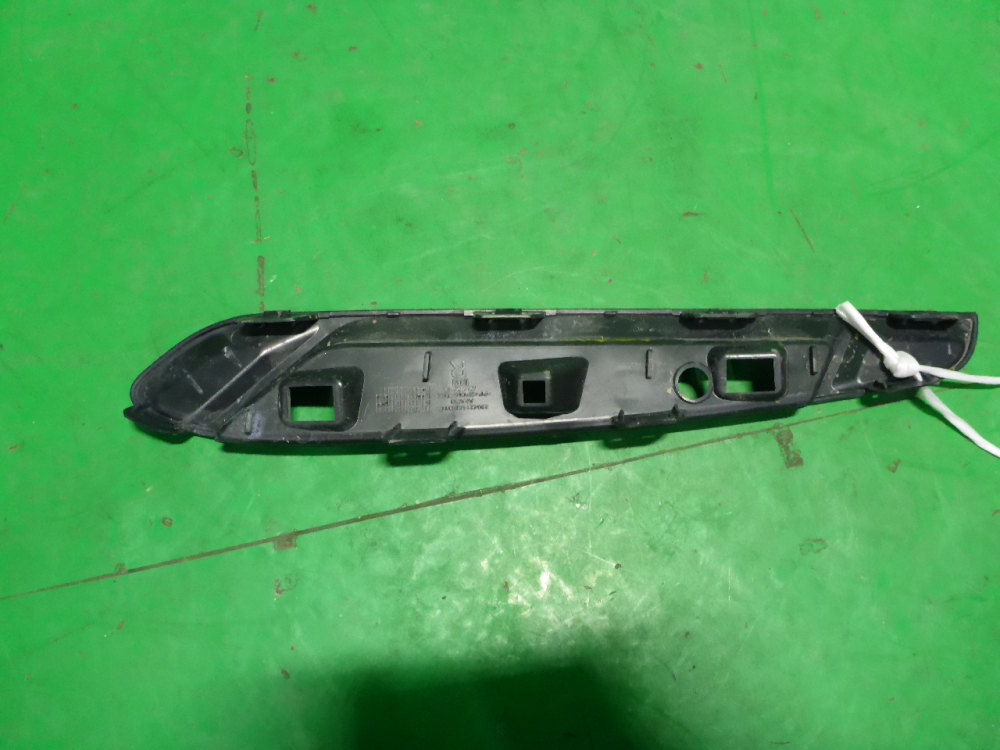 Накладка заднего бампера правая