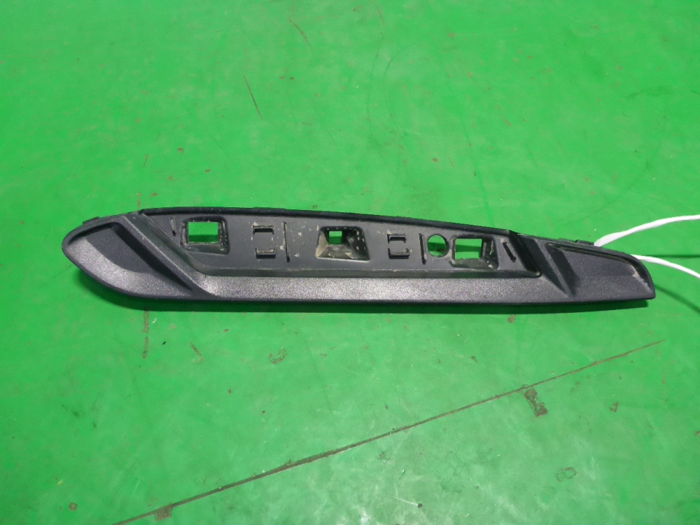 Накладка заднего бампера правая