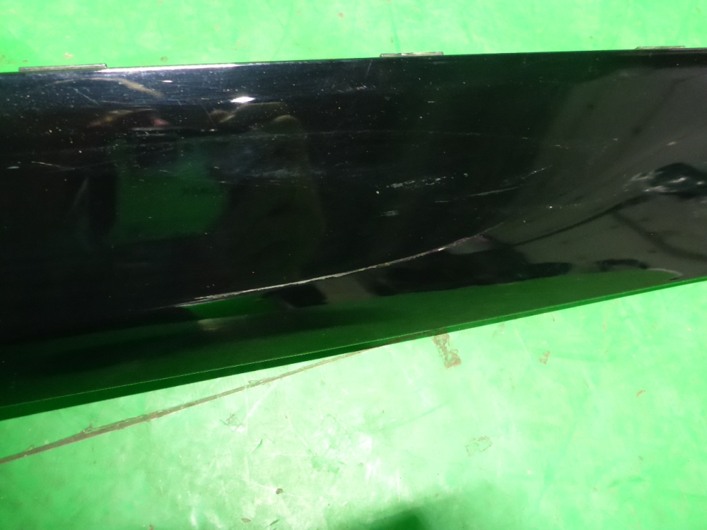 Накладка двери задней левой