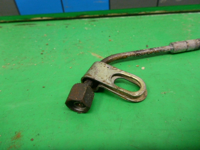 Трубка топливная