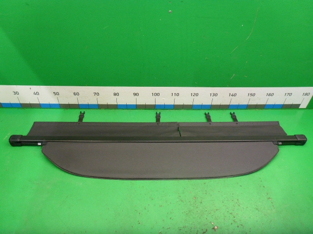 Шторка багажника