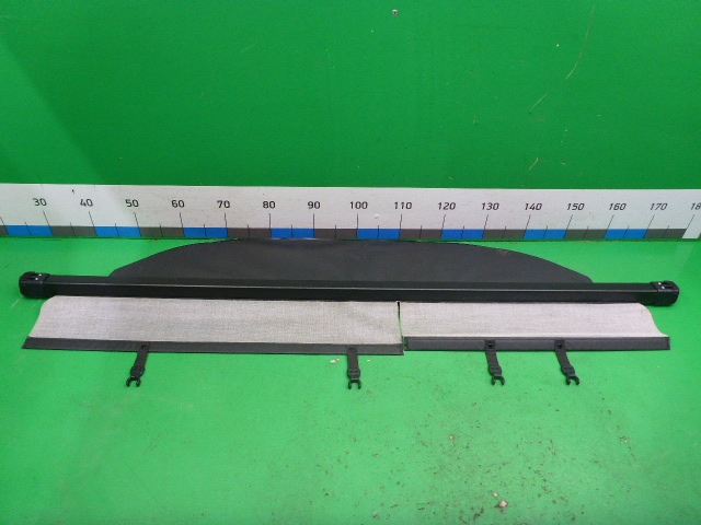 Шторка багажника