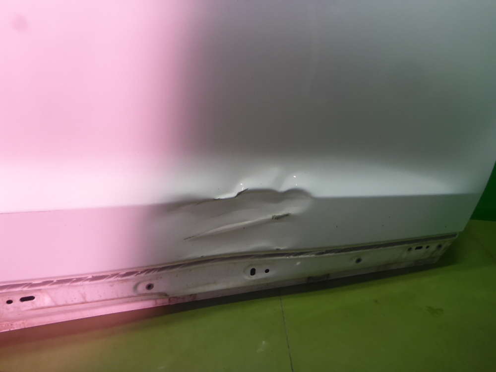 Дверь передняя правая