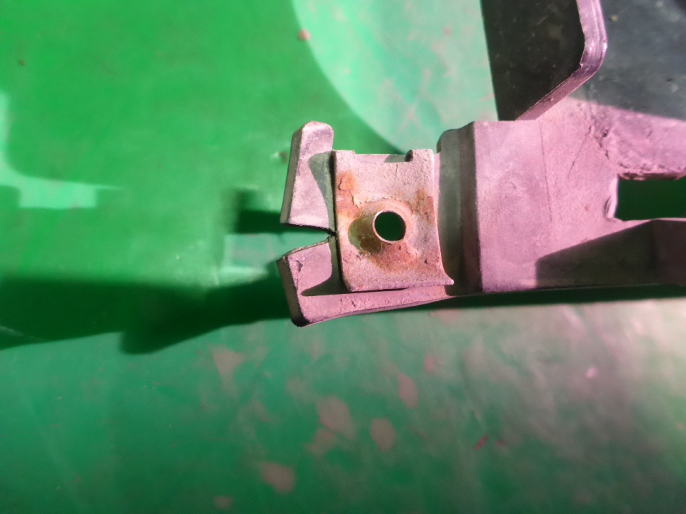 Решетка в бампер правая