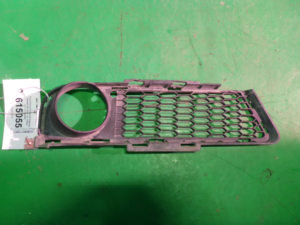 Решетка в бампер правая