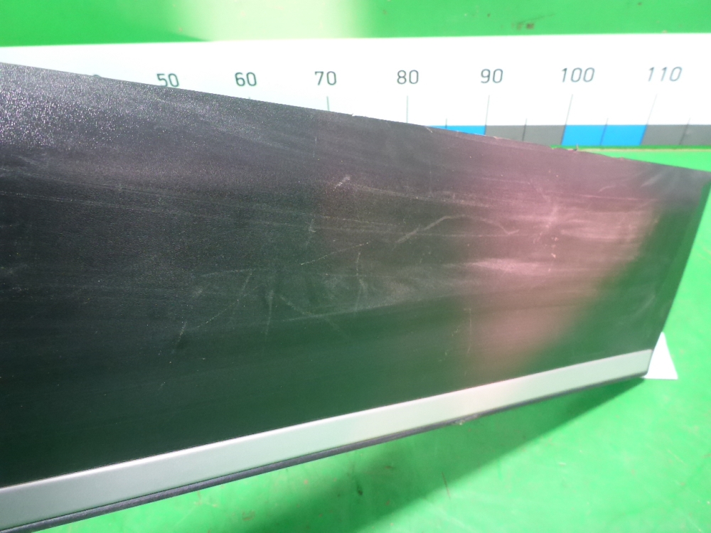 Накладка двери задней правой