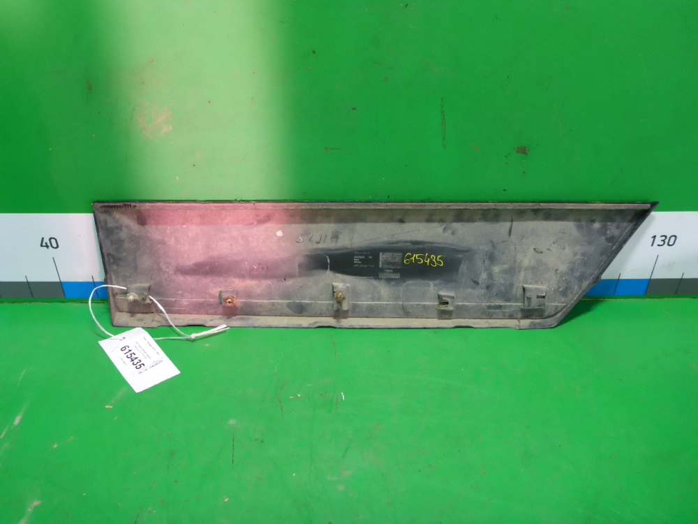 Накладка двери задней правой