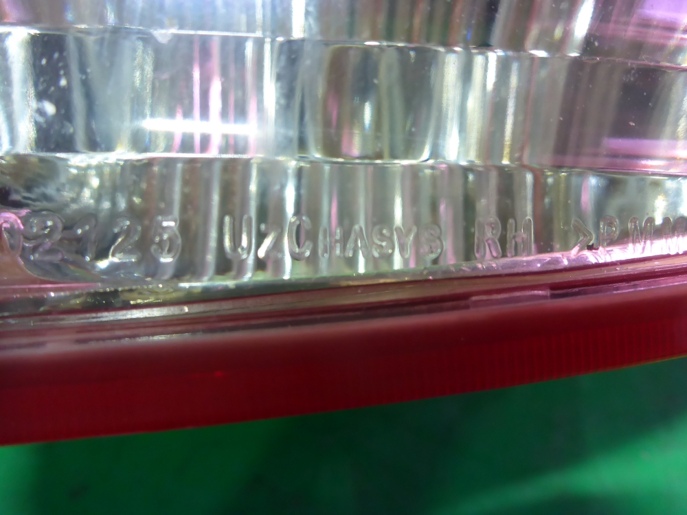 Фонарь задний правый