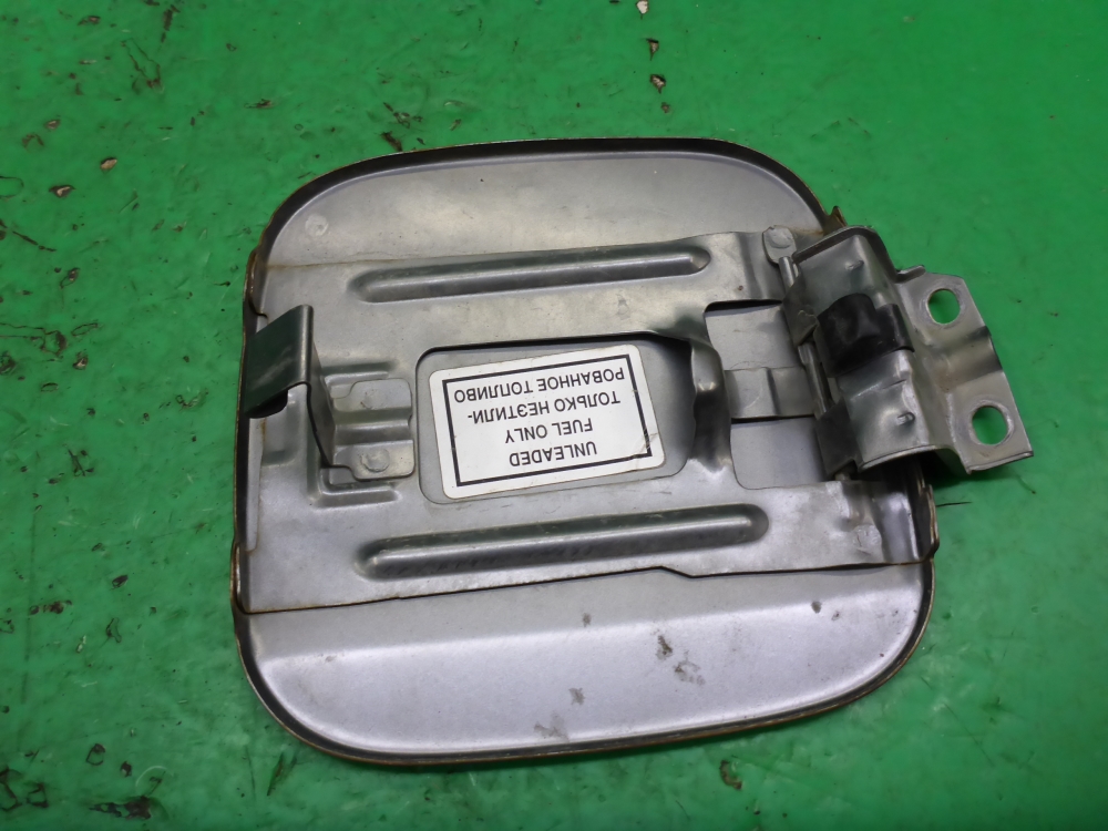 Лючок бензобака