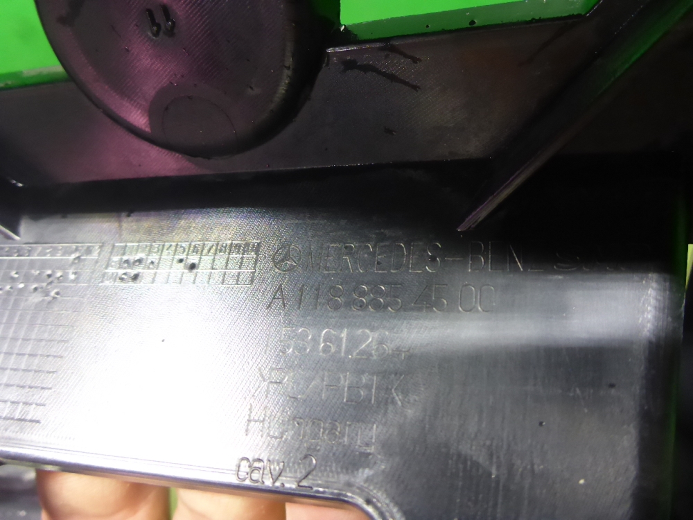 Кронштейн переднего бампера