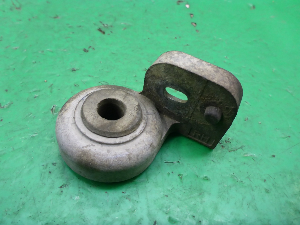 Кронштейн радиатора