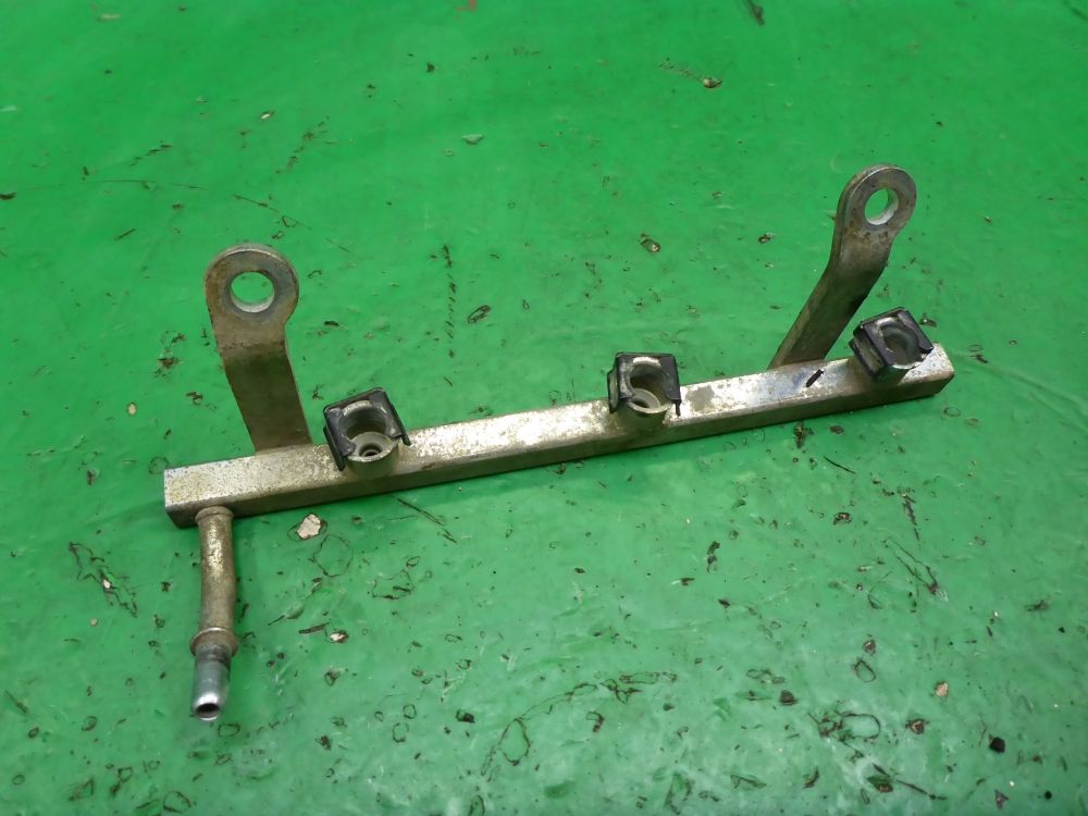 Рейка топливная (рампа)