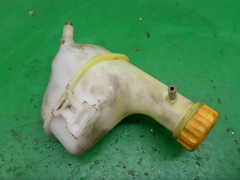 Бачок расширительный