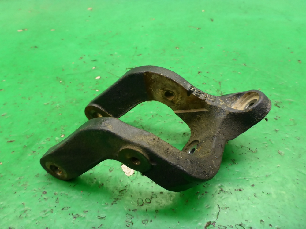 Кронштейн генератора