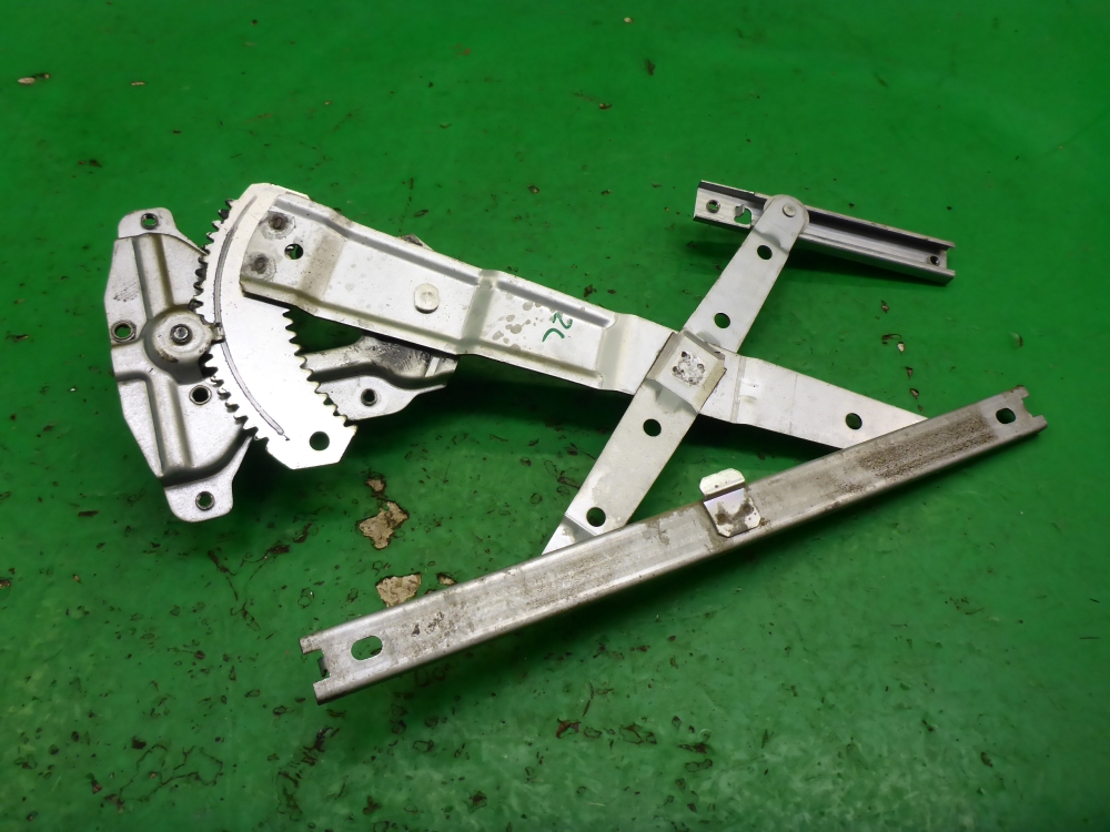 Стеклоподъемник механ. задний левый