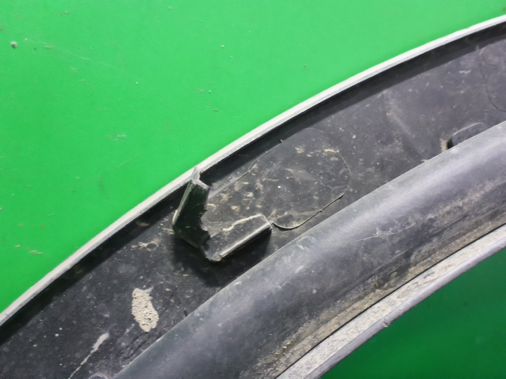 Накладка двери задней правой