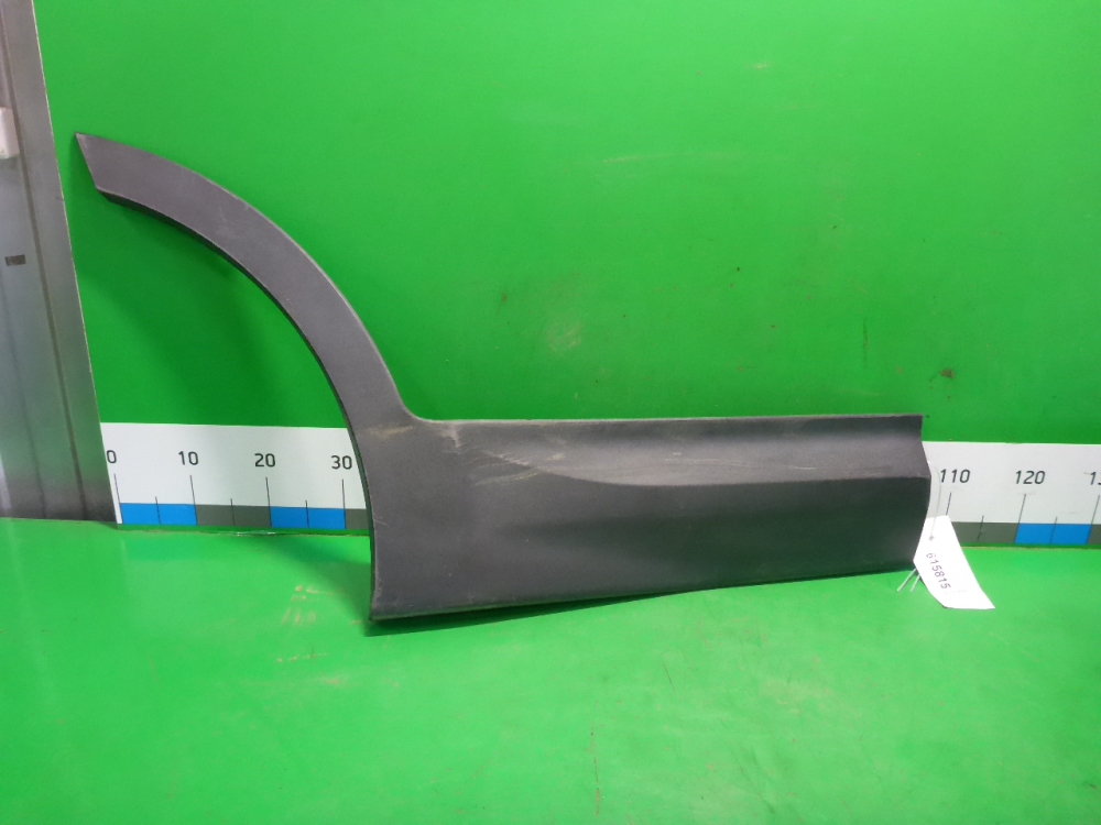 Накладка двери задней правой