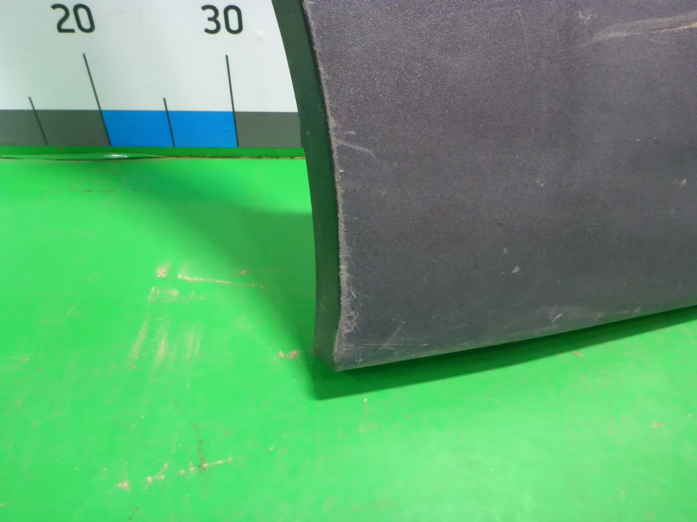 Накладка двери задней правой