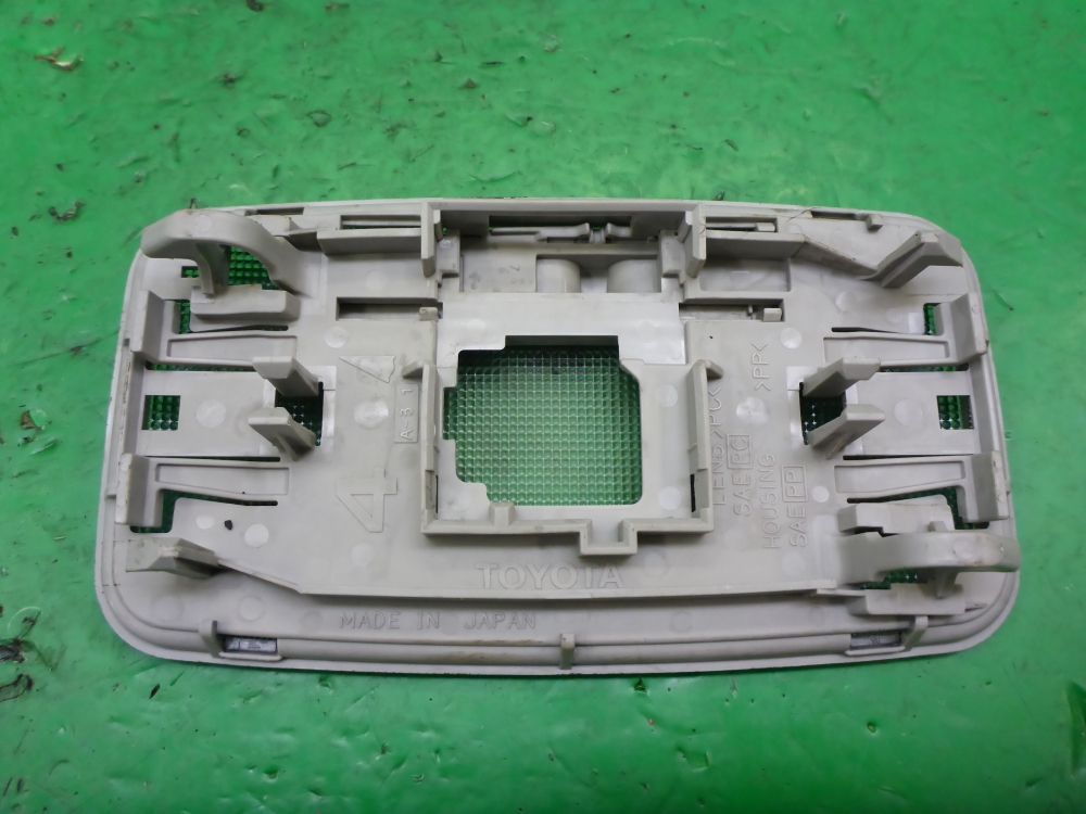 Плафон салонный