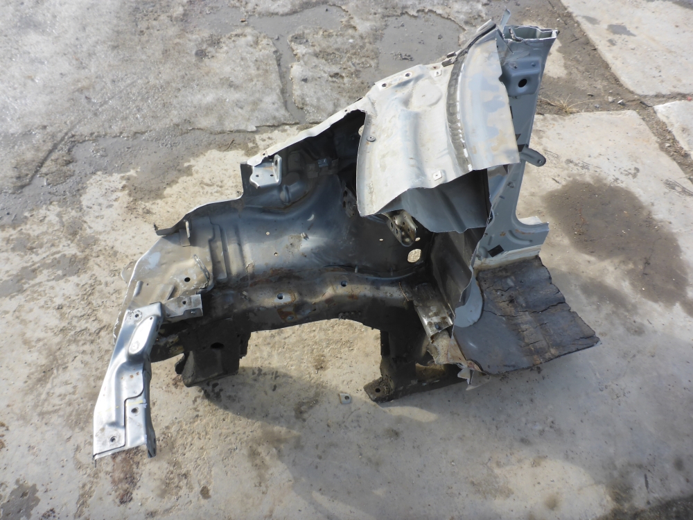 Лонжерон передний правый