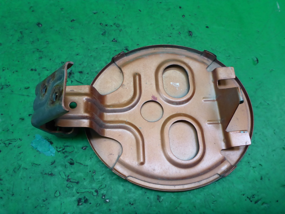 Лючок бензобака