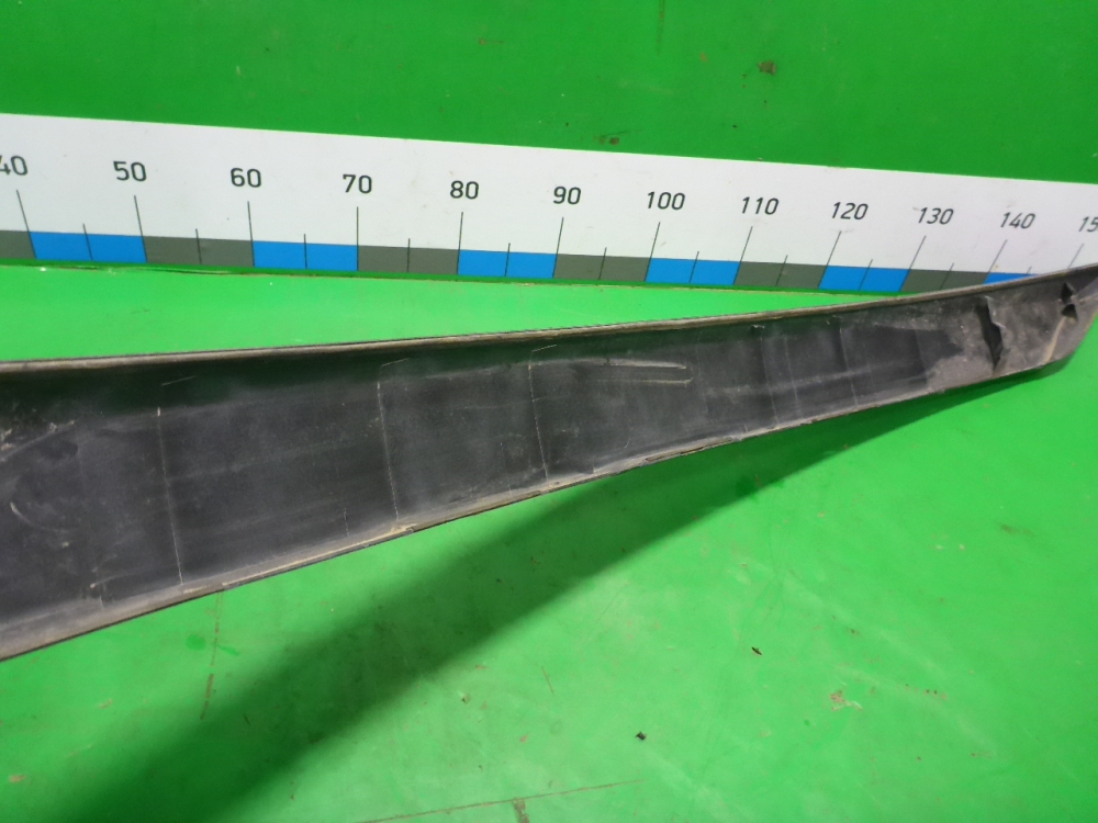 Накладка двери багажника