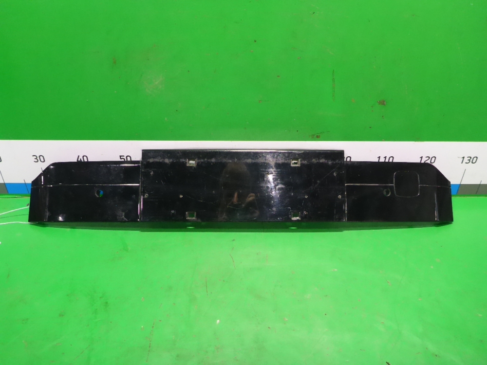 Накладка переднего бампера центральная