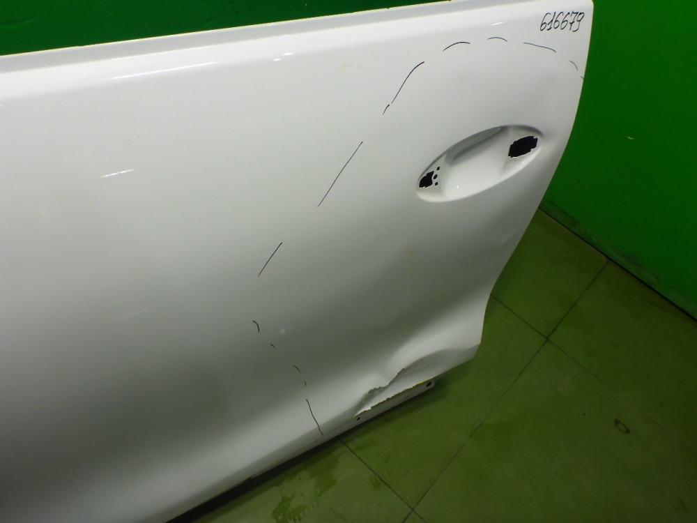 Дверь передняя левая