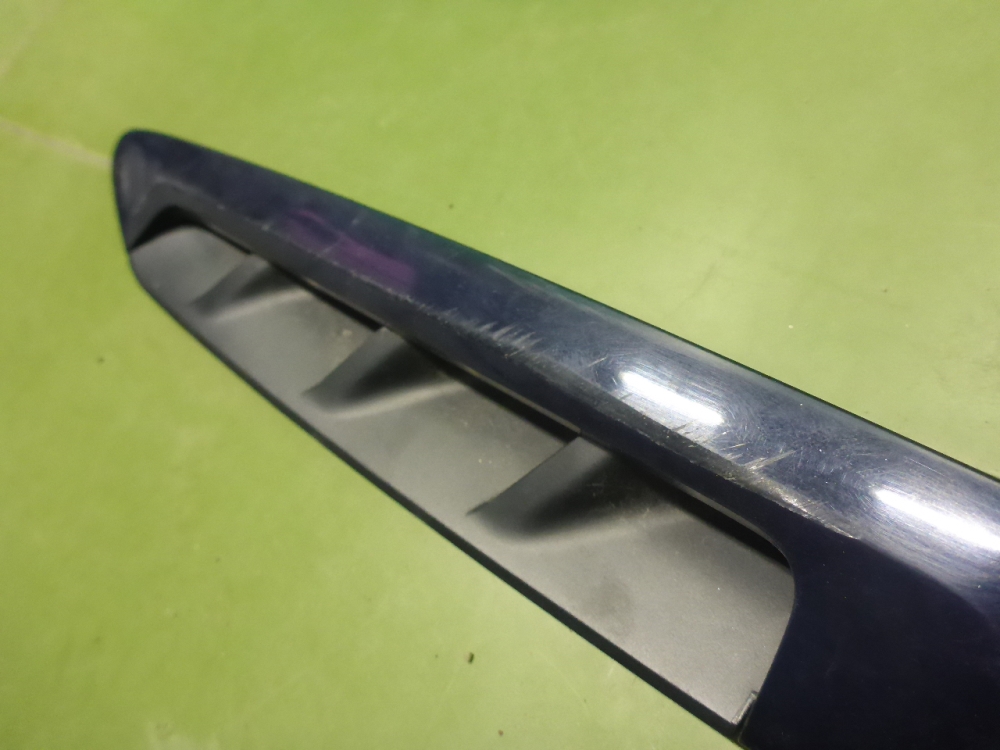 Накладка переднего крыла левого