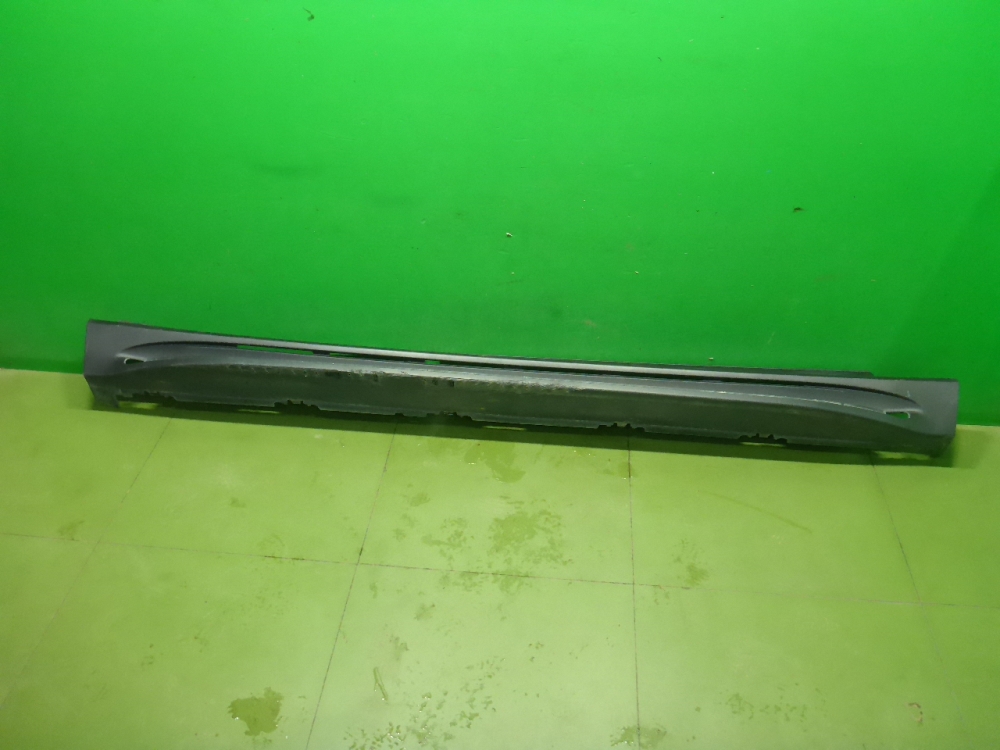 Подножка правая