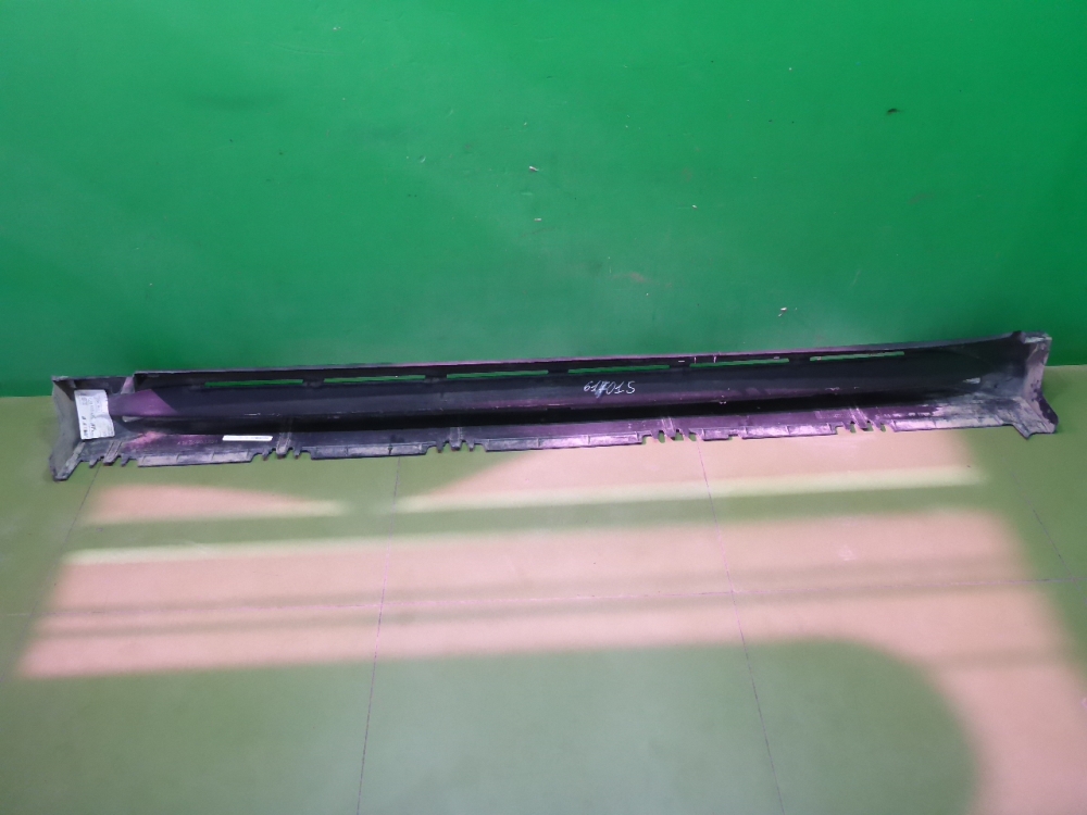 Подножка правая