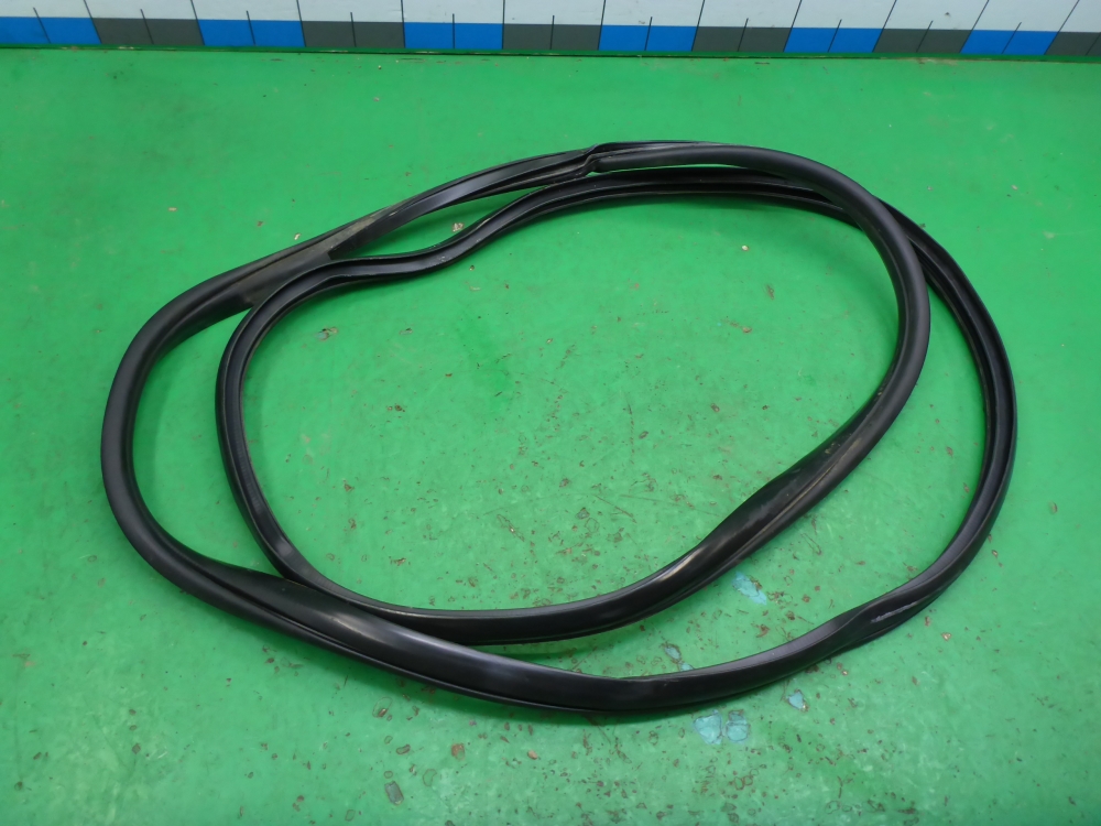 Уплотнитель двери