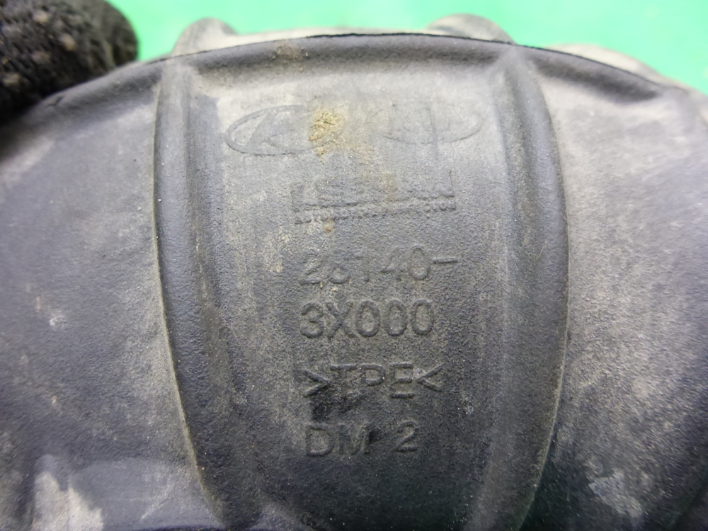 Патрубок воздушного фильтра