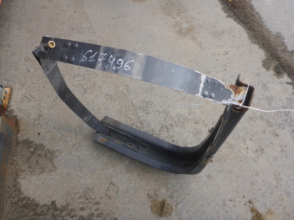 Кронштейн крепления топливного бака