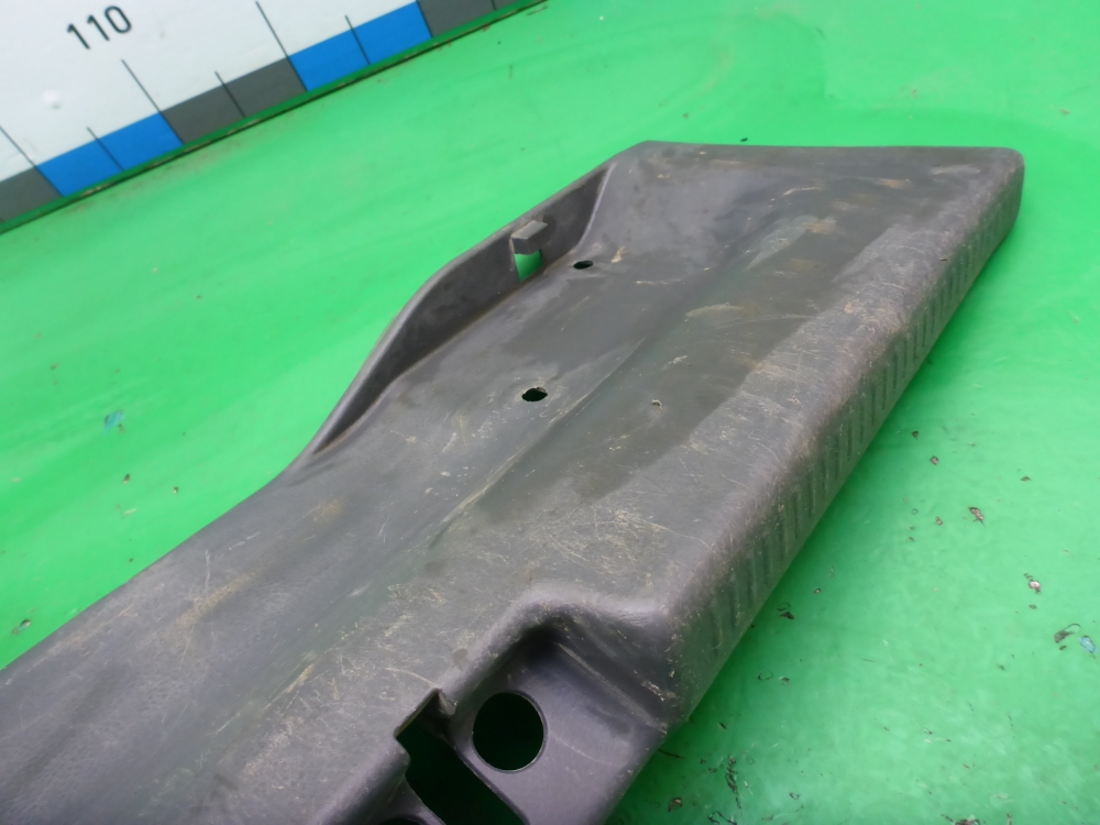 Обшивка багажника