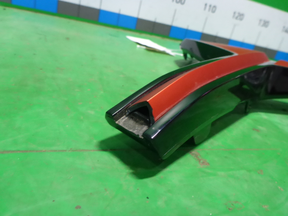 Накладка переднего бампера левая