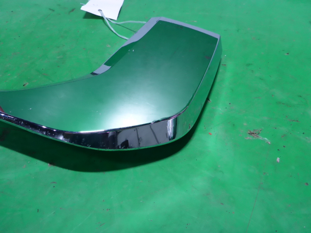 Накладка переднего бампера правая