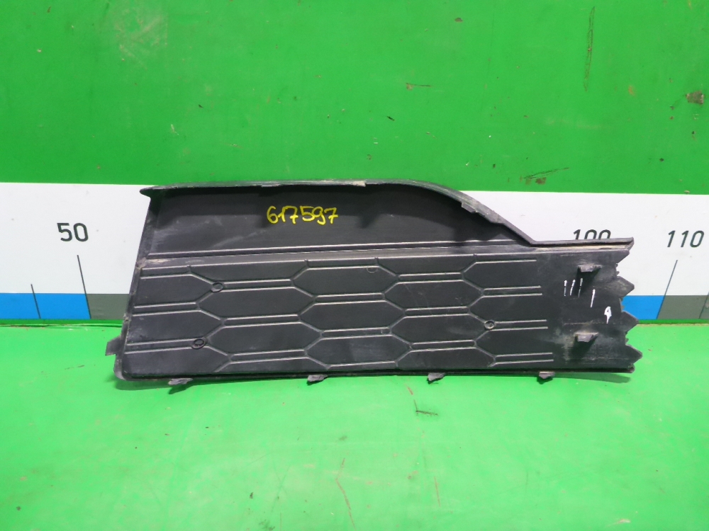 Решетка в бампер левая