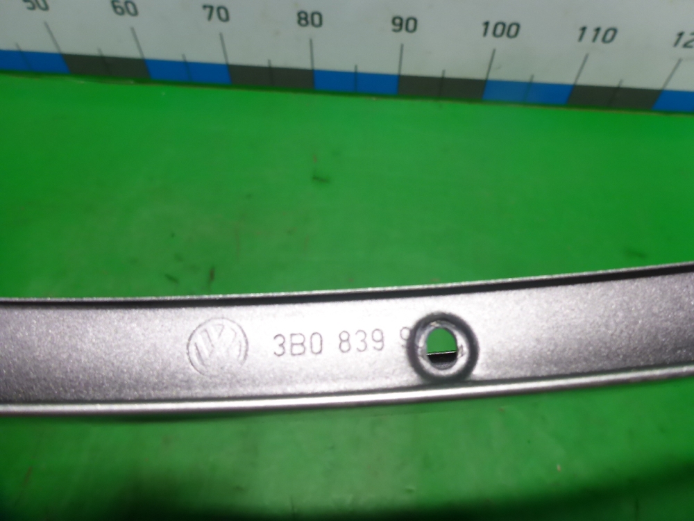 Накладка двери задней правой