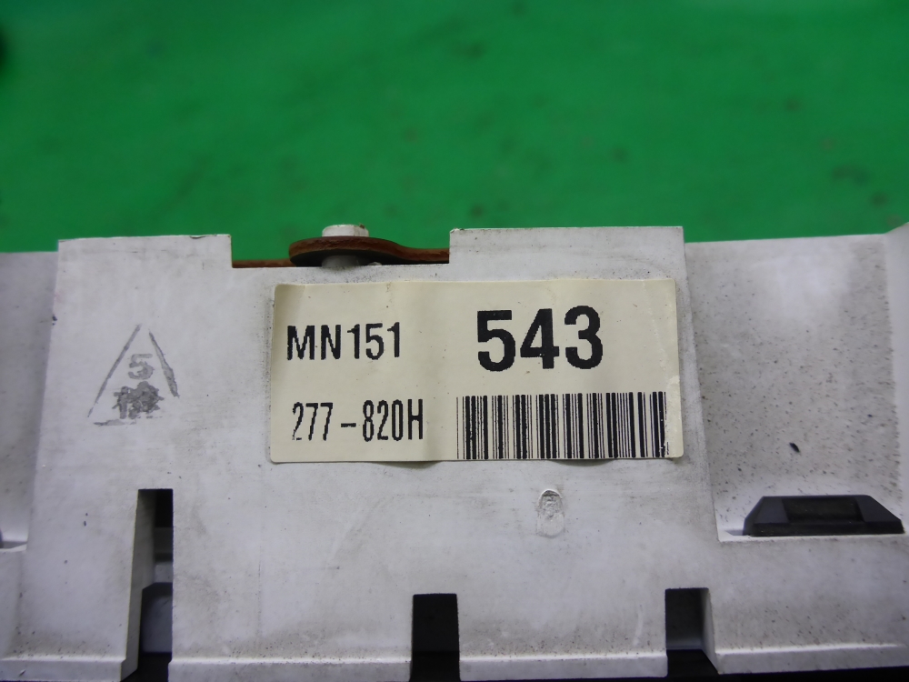 Панель приборов