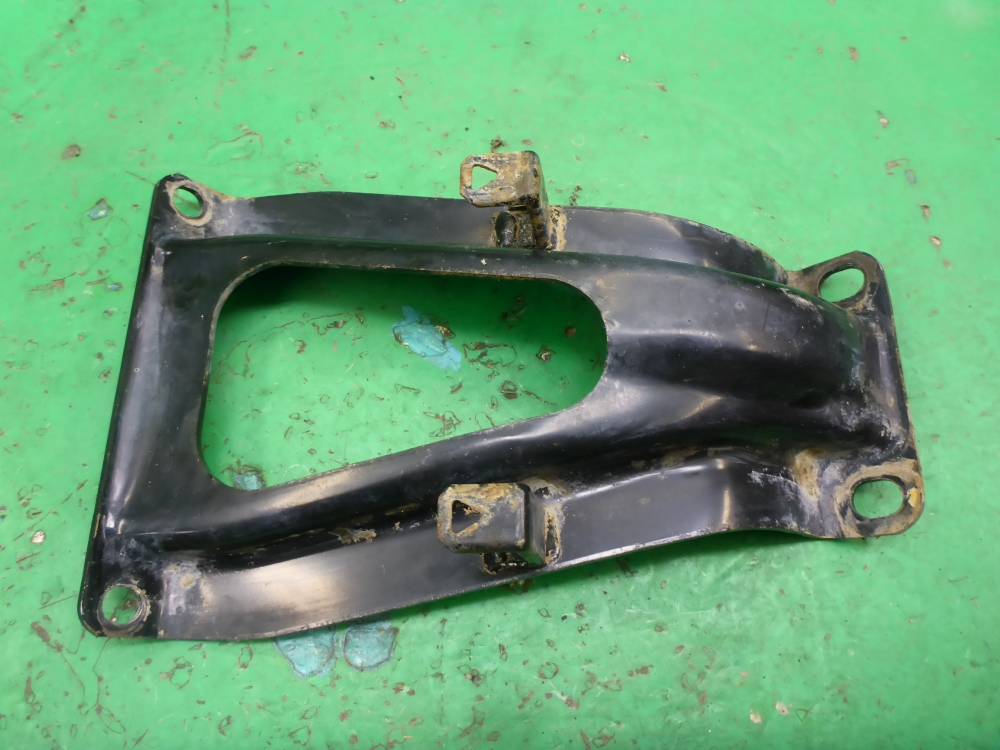 Кронштейн (сопут. товар)