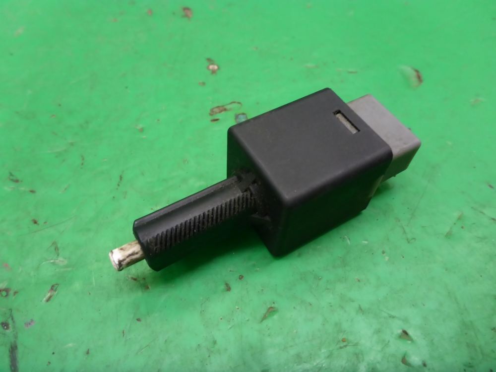 Датчик включения стопсигнала