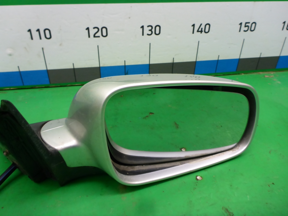 Зеркало правое электрическое