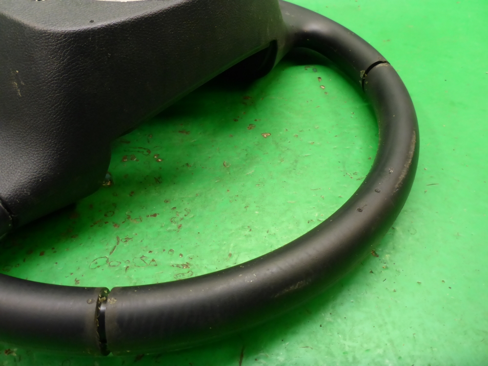 Рулевое колесо (руль)