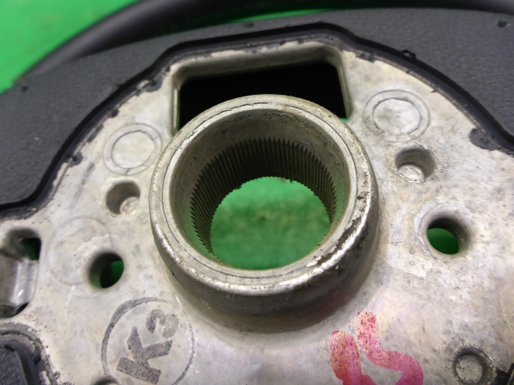 Рулевое колесо (руль)