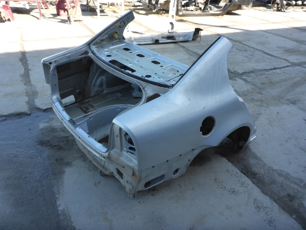 Кузовной элемент